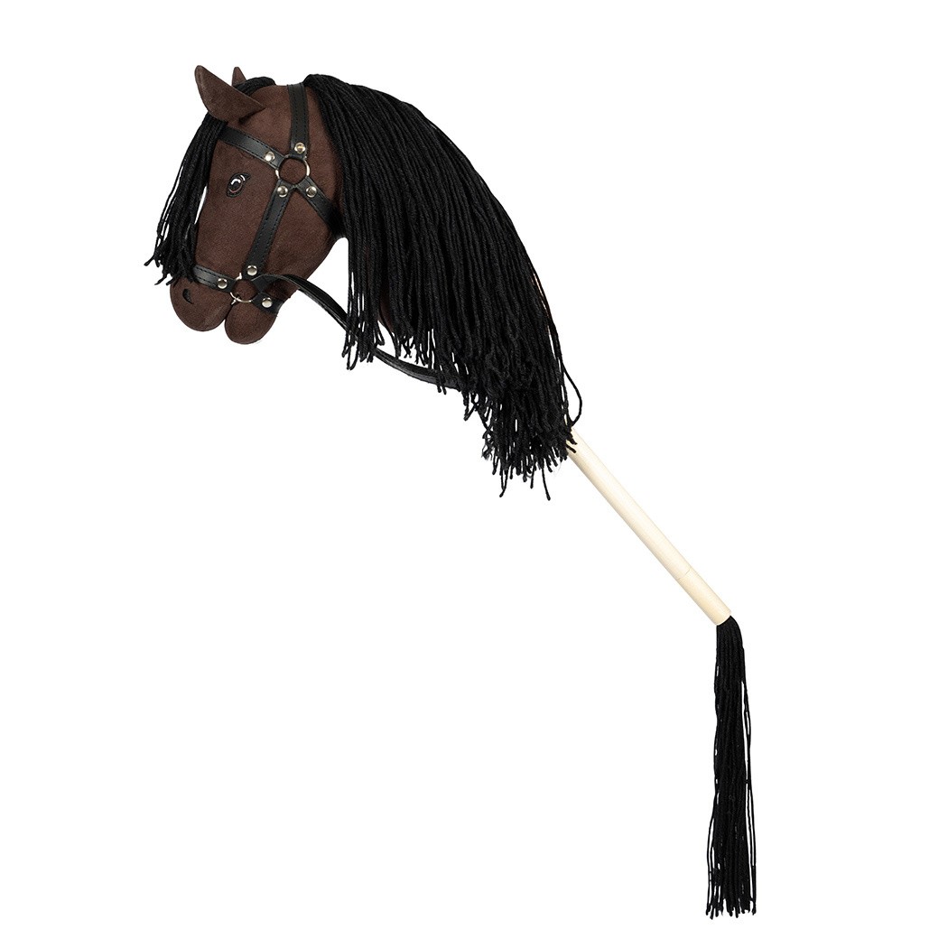 https://hobbyhorsefun.nl/wp-content/uploads/2025/01/luxe-stokpaard-met-open-mond-en-staart-kleur-bruin-1.jpg