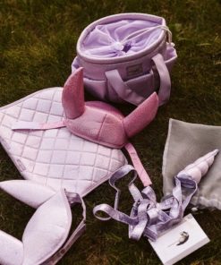 stokpaard-zadeldekje-en-glitter-muts-lila-2