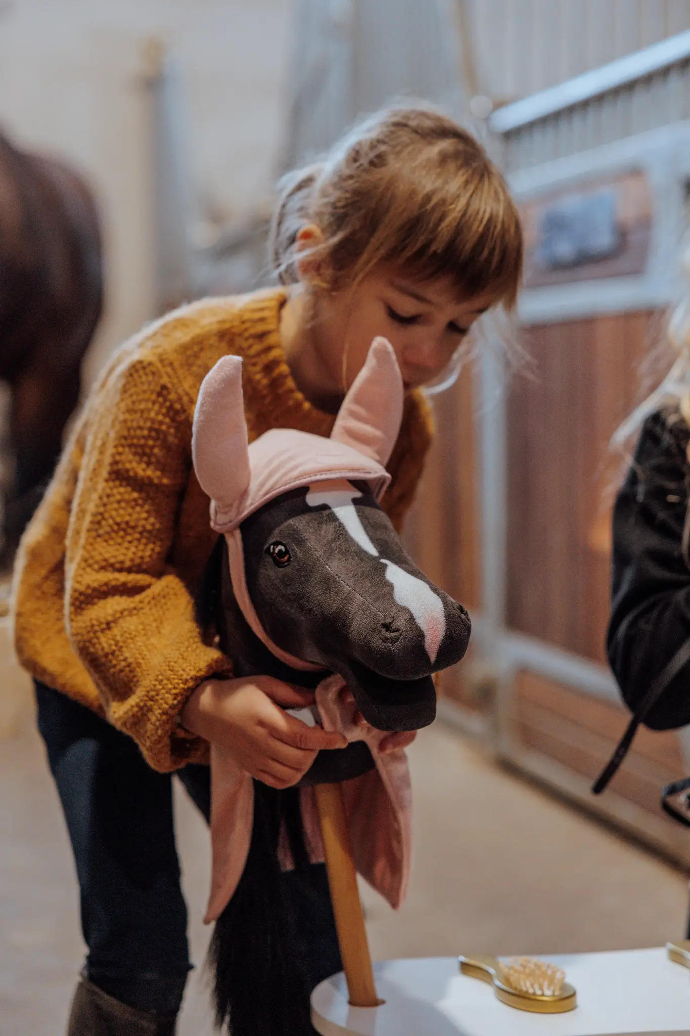 Stijlvolle Hobby Horse Deken en Muts – Roze Fluweel van ByAstrup De Hobby Horse specialist van Nederland en België Stijlvolle Hobby Horse Deken en Muts – Roze Fluweel van ByAstrup - Afbeelding 3