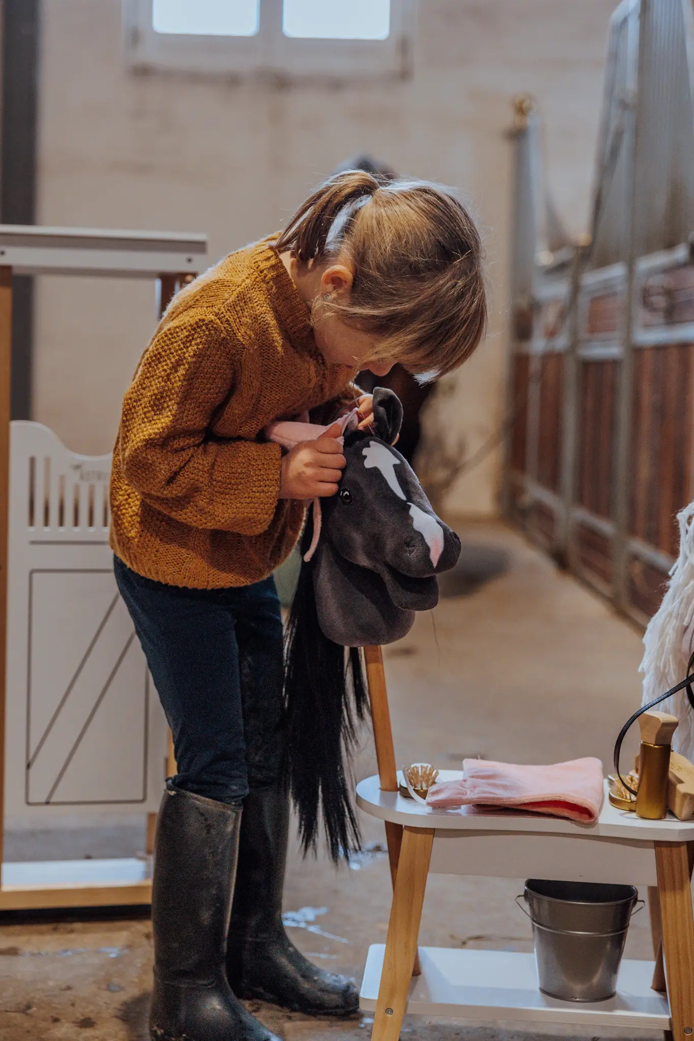 Stijlvolle Hobby Horse Deken en Muts – Roze Fluweel van ByAstrup De Hobby Horse specialist van Nederland en België Stijlvolle Hobby Horse Deken en Muts – Roze Fluweel van ByAstrup - Afbeelding 4