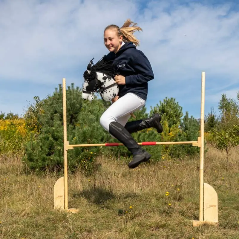 Skippi Hobby Horse Hindernis – Verstelbare Springhindernis van Hout De Hobby Horse specialist van Nederland en België Skippi Hobby Horse Hindernis – Verstelbare Springhindernis van Hout - Afbeelding 4